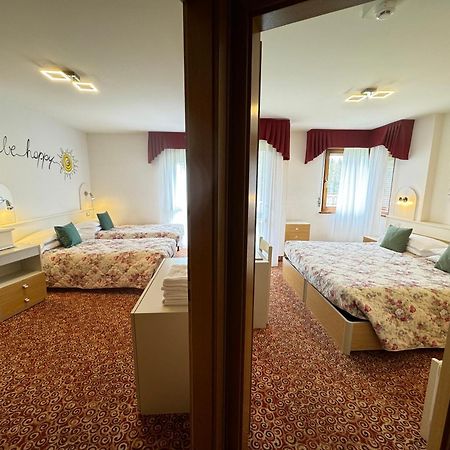 Hotel Europa Сан-Мартино-ди-Кастроцца Экстерьер фото