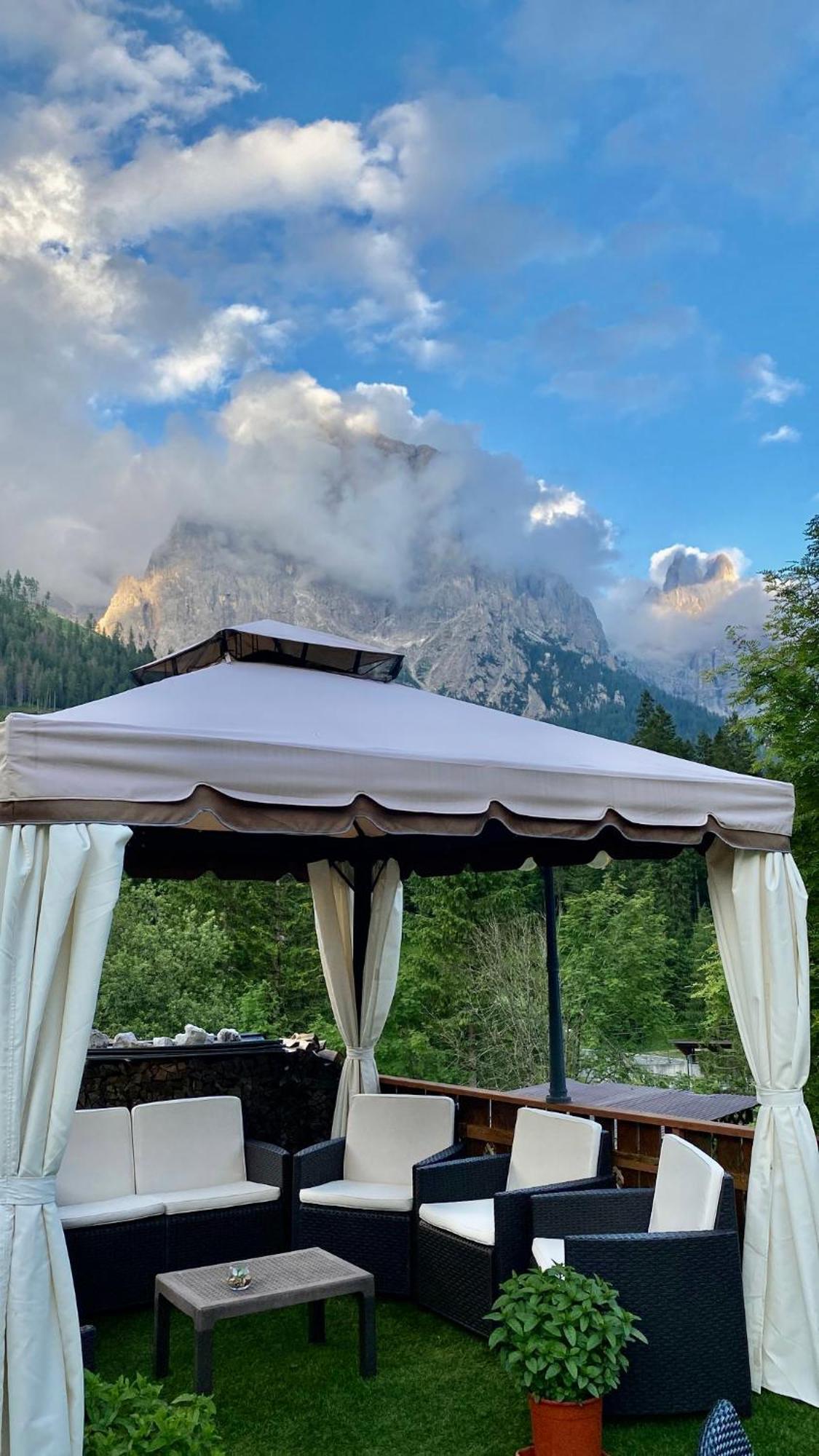 Hotel Europa Сан-Мартино-ди-Кастроцца Экстерьер фото