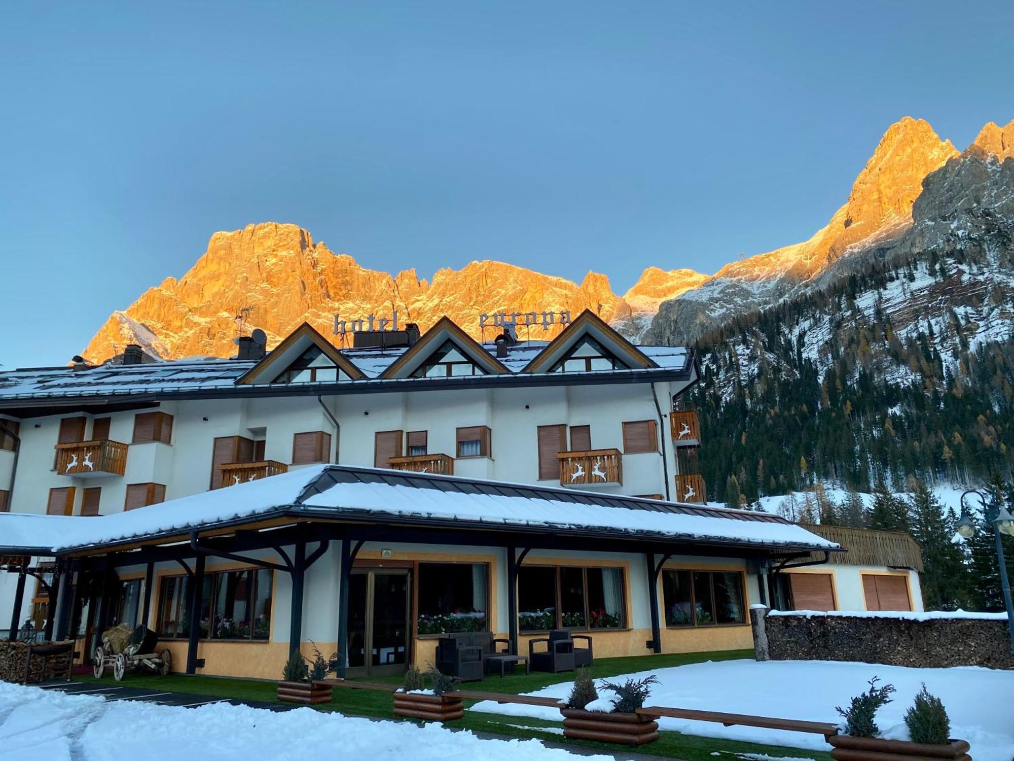 Hotel Europa Сан-Мартино-ди-Кастроцца Экстерьер фото