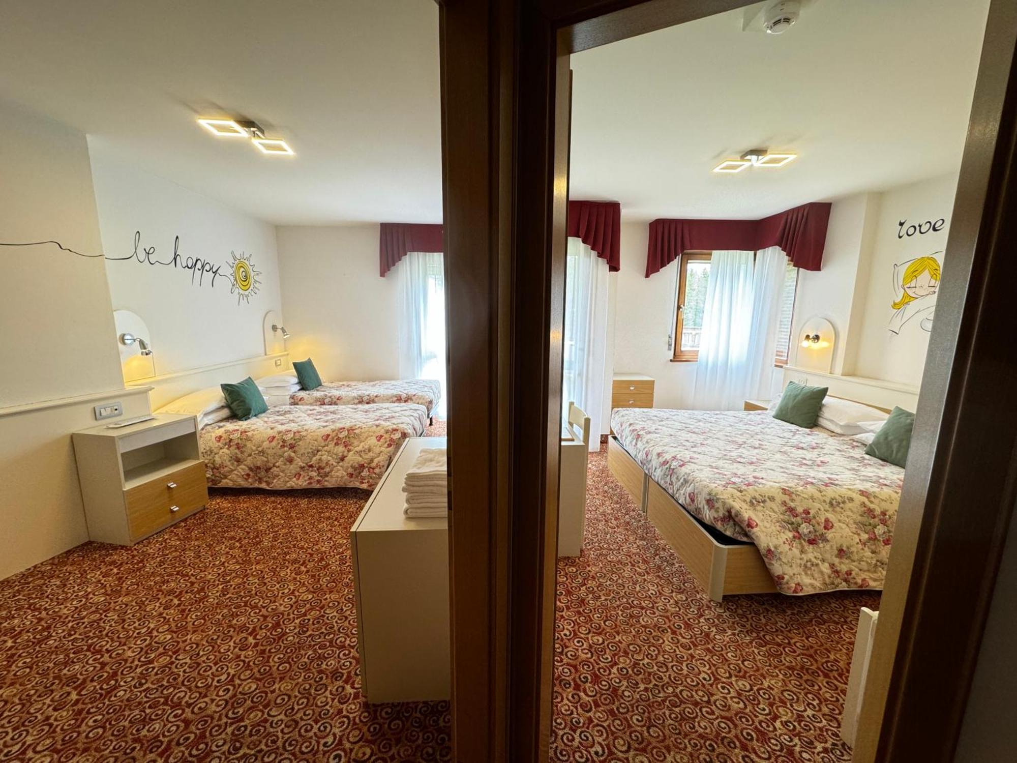 Hotel Europa Сан-Мартино-ди-Кастроцца Экстерьер фото