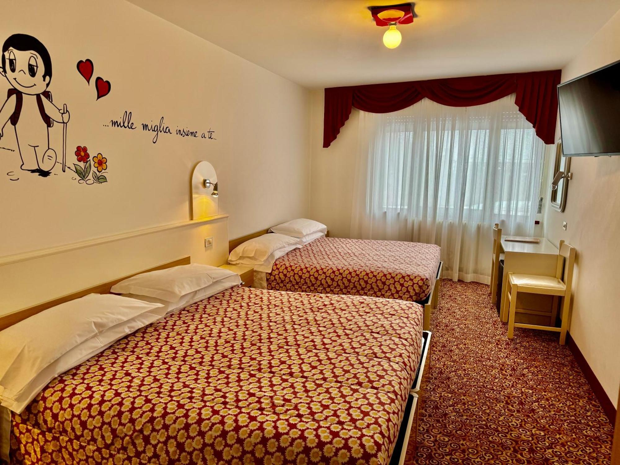 Hotel Europa Сан-Мартино-ди-Кастроцца Экстерьер фото